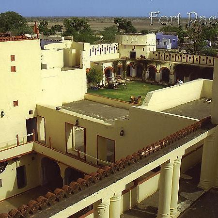 Pachewar Garh Fort Exteriér fotografie